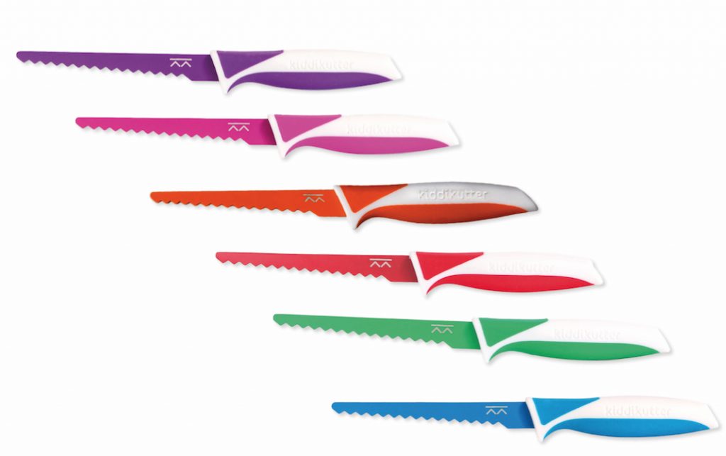 Kiddikutter, le couteau conçu pour les enfants qui ne coupe que les  aliments